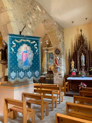 Intérieur de l'Eglise de la Commune Le Trioulou située dans le Cantal en région Auvergne-Rhône-Alpes